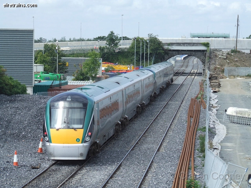 Clondalkin_20080726_004_CC_JA.jpg - 22002 is seen on the rear of this 22000 Class railcar set seen passing Clondalkin Station with a morning Dublin to Limerick service. ©The Wanderers Irish Rail Photos